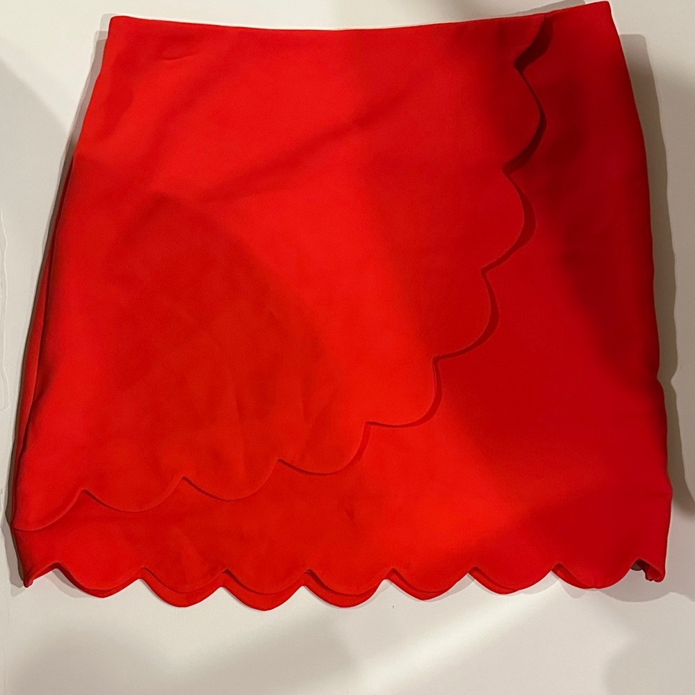 NWOT Draper James Vibrant Red Scalloped Mini Skirt